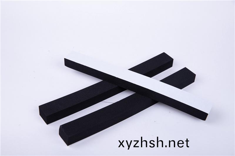 CR減(jian)震(zhen)保溫條(tiao)